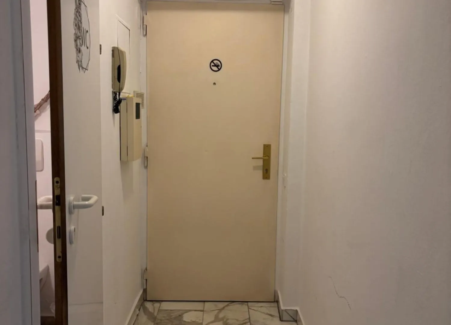 Luxone Apartment Vienna 0*,  Austria